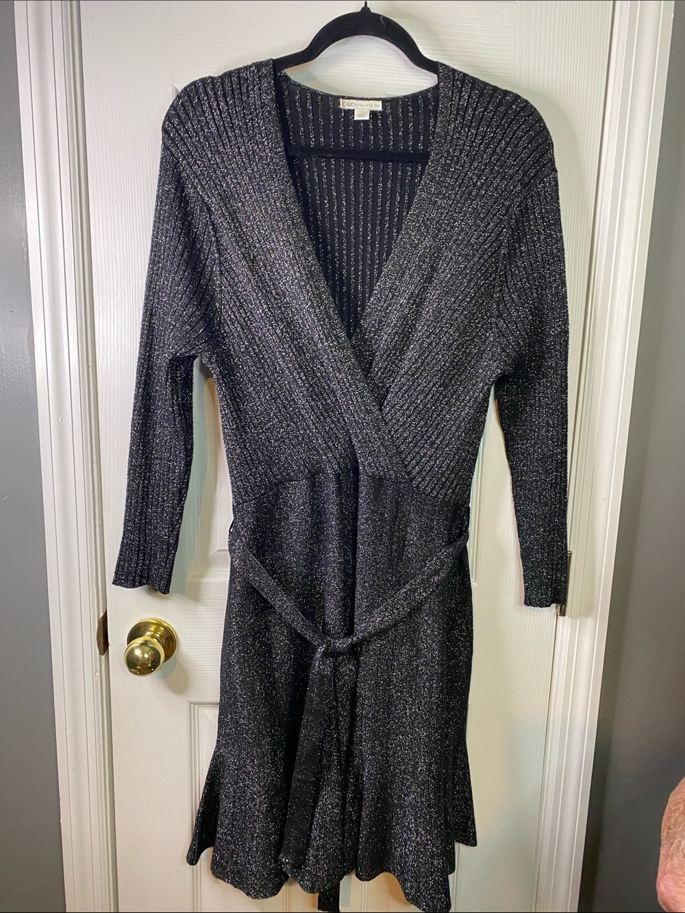 Cato Black And Silver Dress Ribbed Knit Texture V Neck Matching Belt Size Large.